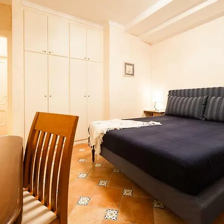 Polifemo Villa *
